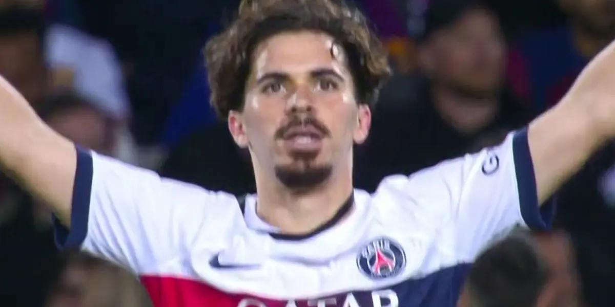 Vitinha, jugador del PSG, anotando ante el FC Barcelona en Montjuic