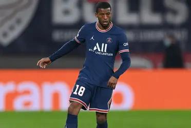 Wijnaldum está pensando en marcharse del PSG y su destino estaría en la Premier League.