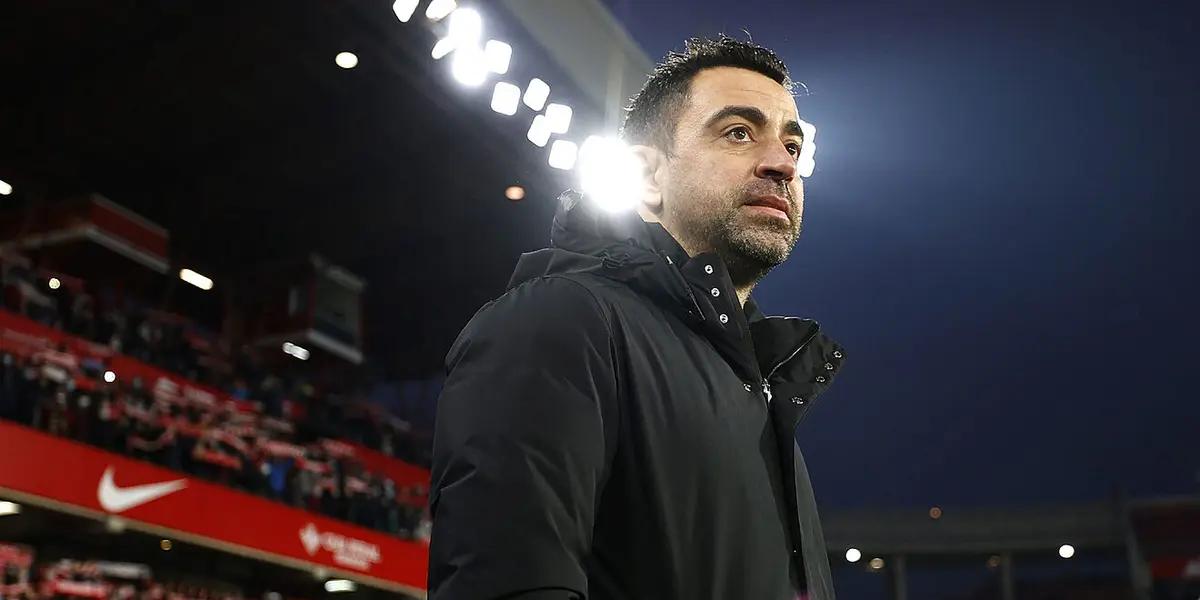 Xavi estaría descontento con el rendimiendo de Jordi Alba y quiere a Grimaldo.