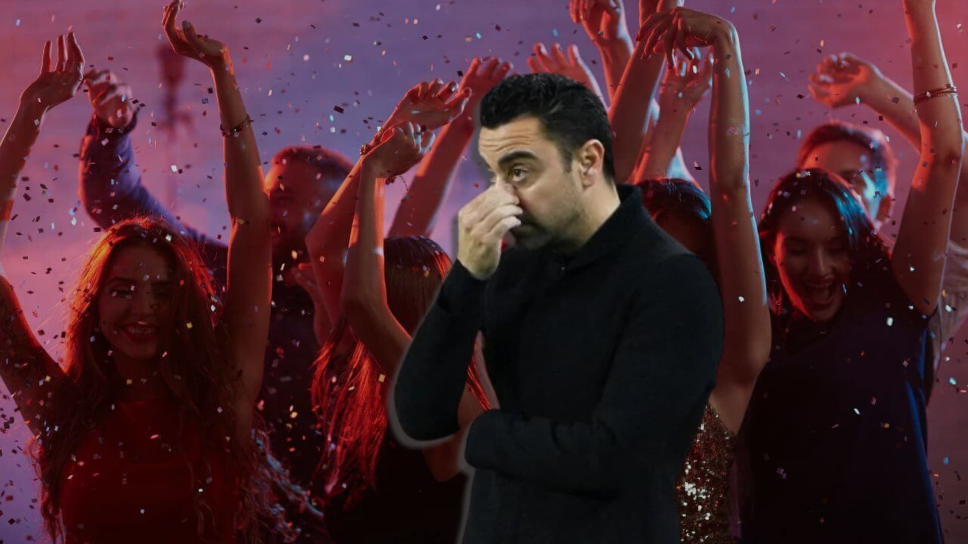 Xavi Hernández, entrenador del FC Barcelona, se muestra fastidioso.