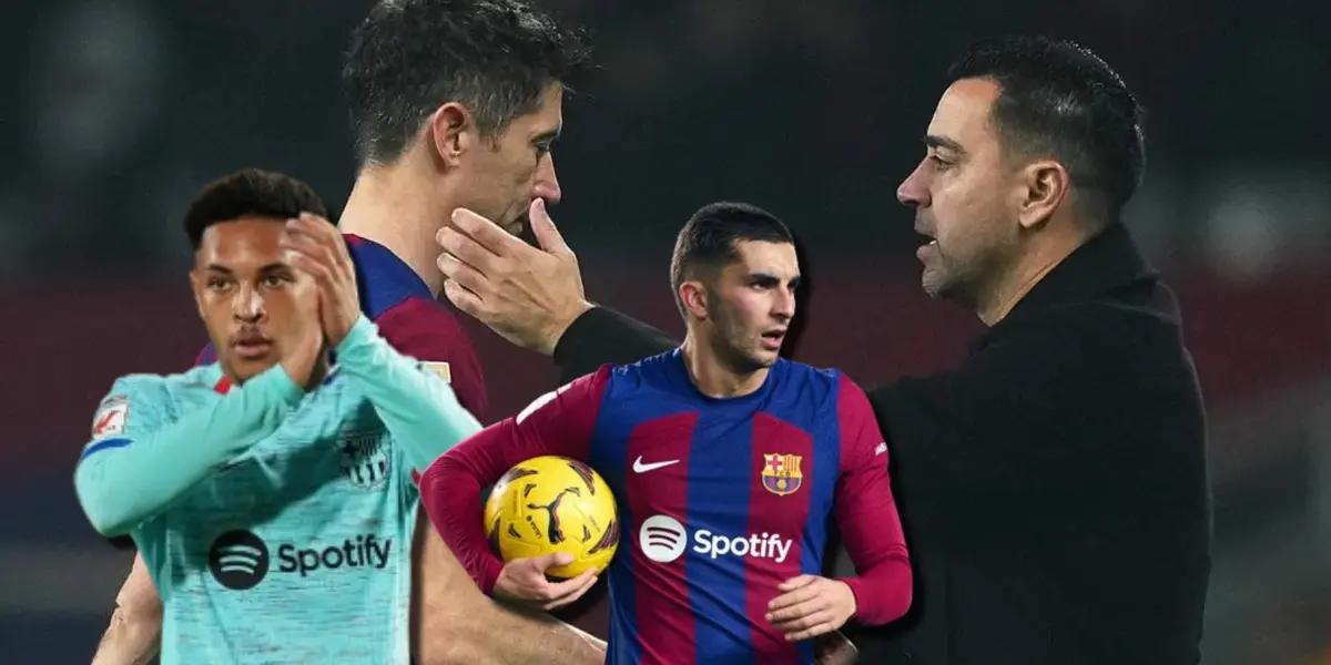 Xavi Hernández, Robert Lewandowski, Vítor Roque y Ferran Torres del FC Barcelona