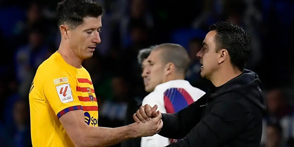 Xavi Hernández y Robert Lewandowski / Foto: FC Barcelona