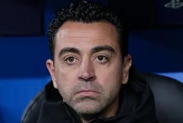 Xavi no podía creer que el FC Barcelona falle goles que estaban cantados, contra el Porto, en la Champions League