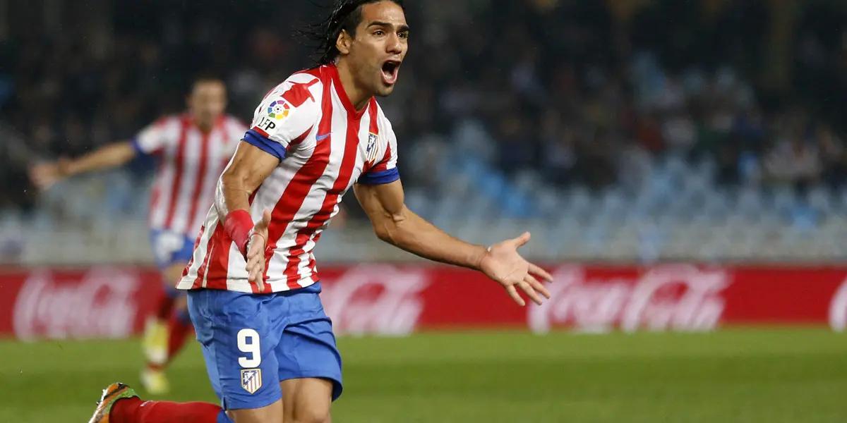 Y después de 8 años, Radamel Falcao volvió a la Liga de España. Luego de su paso por el Galatasaray de Turquía, el histórico delantero colombiano firmó por el Rayo Vallecano, club que recién volvió a la Primera División.