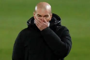 Zinedine Zidane estaría muy preocupado por la posible salida del futbolista y le pediría a Florentino Pérez que haga lo imposible por retenerlo.