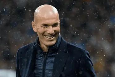 Zinedine Zidane tiene entre manos una oferta para volver al trabajo tras su larga ausencia aleado del fútbol