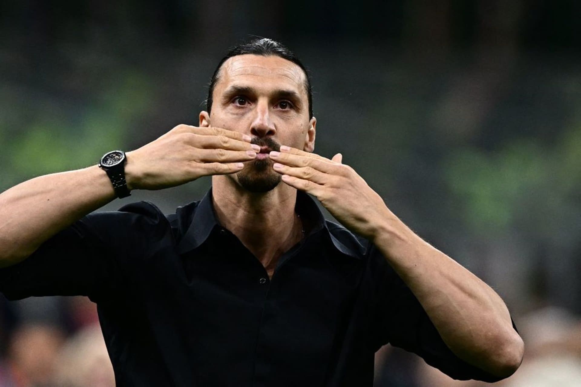 Zlatan Ibrahimovic ya retirado se sometió a una ardua entrevista.