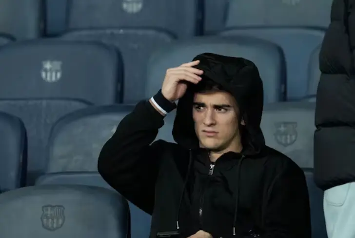 Mientras se recupera, Gavi apoyó al FC Barcelona en todos sus partidos desde las gradas / Foto: AS